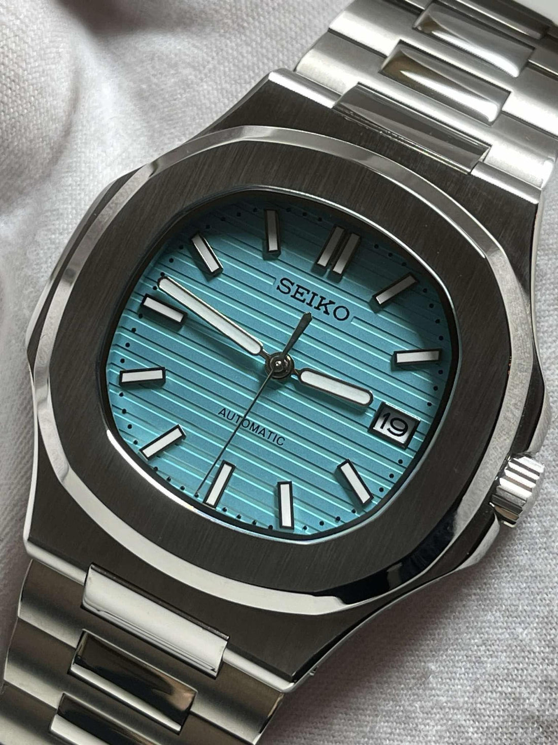 Tiffany Nautilus Seiko mod