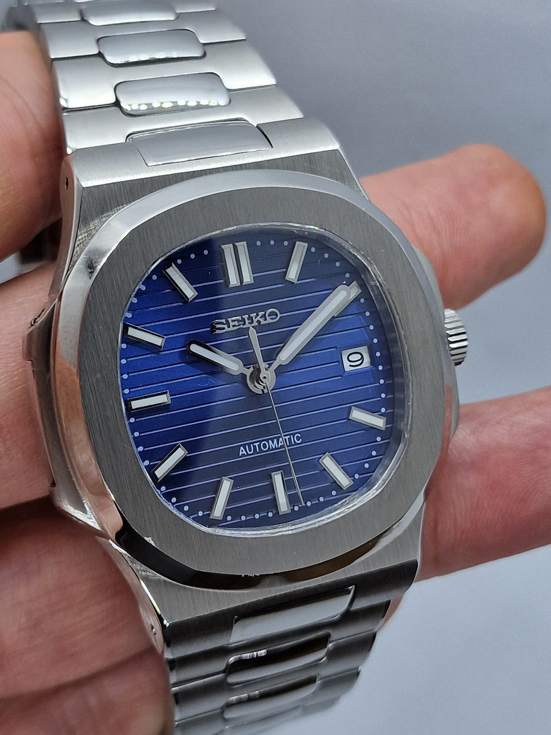Blue Nautilus Seiko mod
