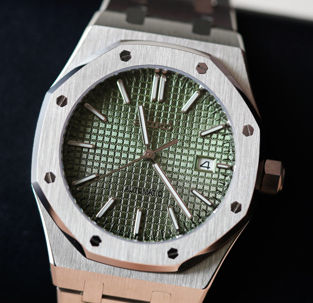 Green Royal Oak Seiko mod